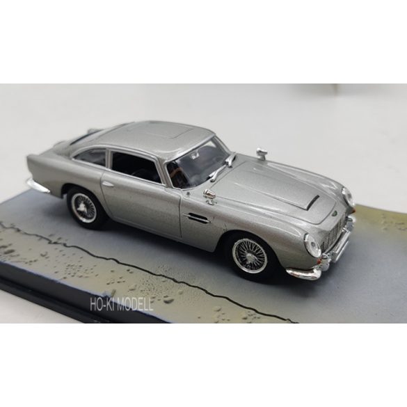 Altaya Aston Martin DB5 James Bond 007 Movie Car Model  - Skyfall