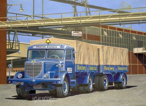 Revell 07580 Büssing 8000 S 13 with Trailer