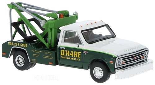 Brekina 19666 Chevrolet C 30 Tow Truck "O'Hare" 