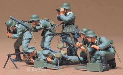 Tamiya 35038  German Machine Gun Troops Infantry