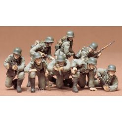 Tamiya 35061  German Panzer Grenadiers 