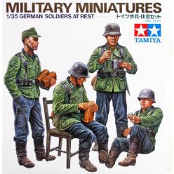 Tamiya 35129 German Soldiers at Rest