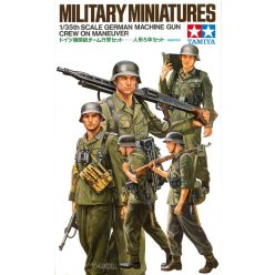 Tamiya 35184  German Machine Gun Crew On Maneuver