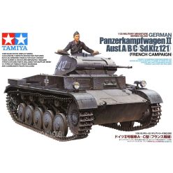 Tamiya 35292 German Pz.Kpfw.II Type A-B-C France Front