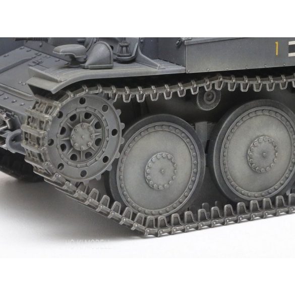 Tamiya 35369 German Light Tank Panzerkampfwagen 38(t) Ausf.E/F
