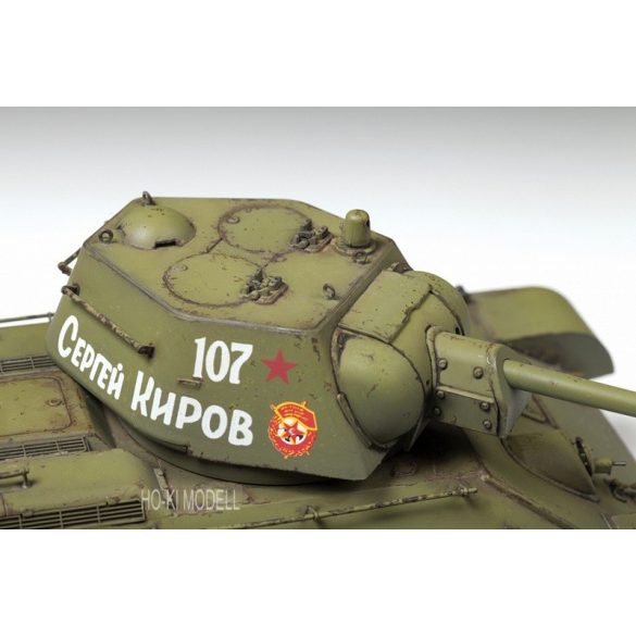 Zvezda 3686  T-34/76 Soviet Medium Tank 1942