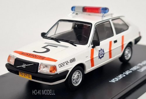 Triple - Volvo 343  Politie Wieringerwerf  - 1982