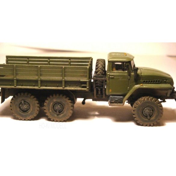 ICM 72611 URAL-4320 Soviet Army Truck