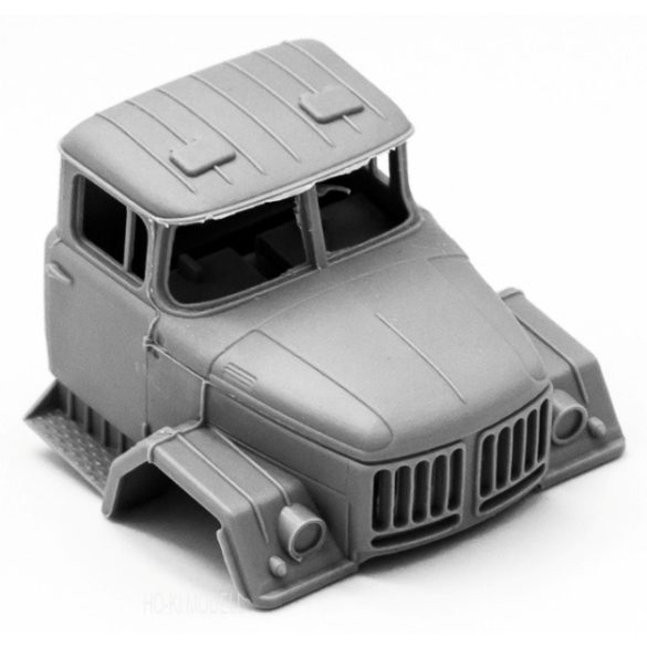 ICM 72811 ZiL-131 6×6 truck UN Forces Army Truck