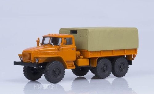 AIST 1002 URAL 4320 Platós Ponyvás Tehergépkocsi