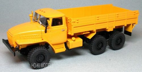 AIST 1003 URAL 43202 Orosz 6X6 Platós  Teherautó