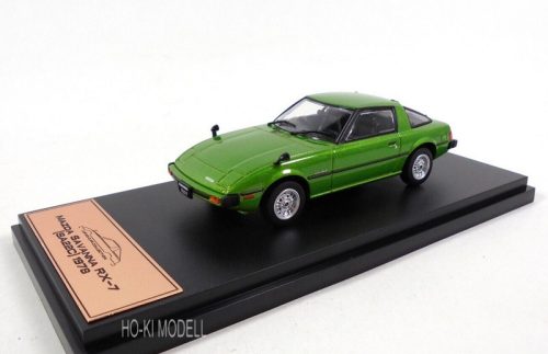 M Modell Mazda Savanna RX-7 (SA22C) - 1978