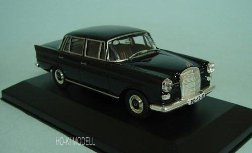 M Modell Mercedes-Benz W110 