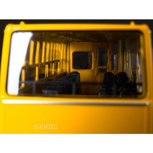 Bus Magazine Ikarus 260 Harmonika ajtós Autóbusz - Sárga