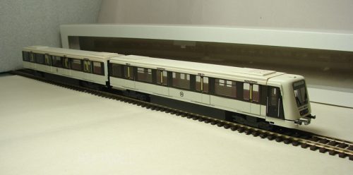 Wumm Modell Alstom Metropolis AM4-M4 Vezetőkocsi + Középkocsi